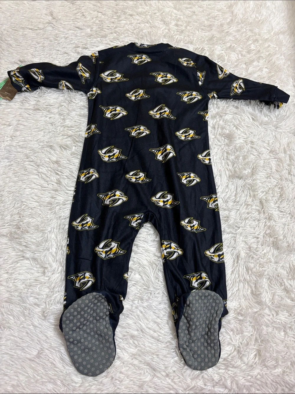NWT NHL Nashville Predators Footed Pajamas Size 12 Month
